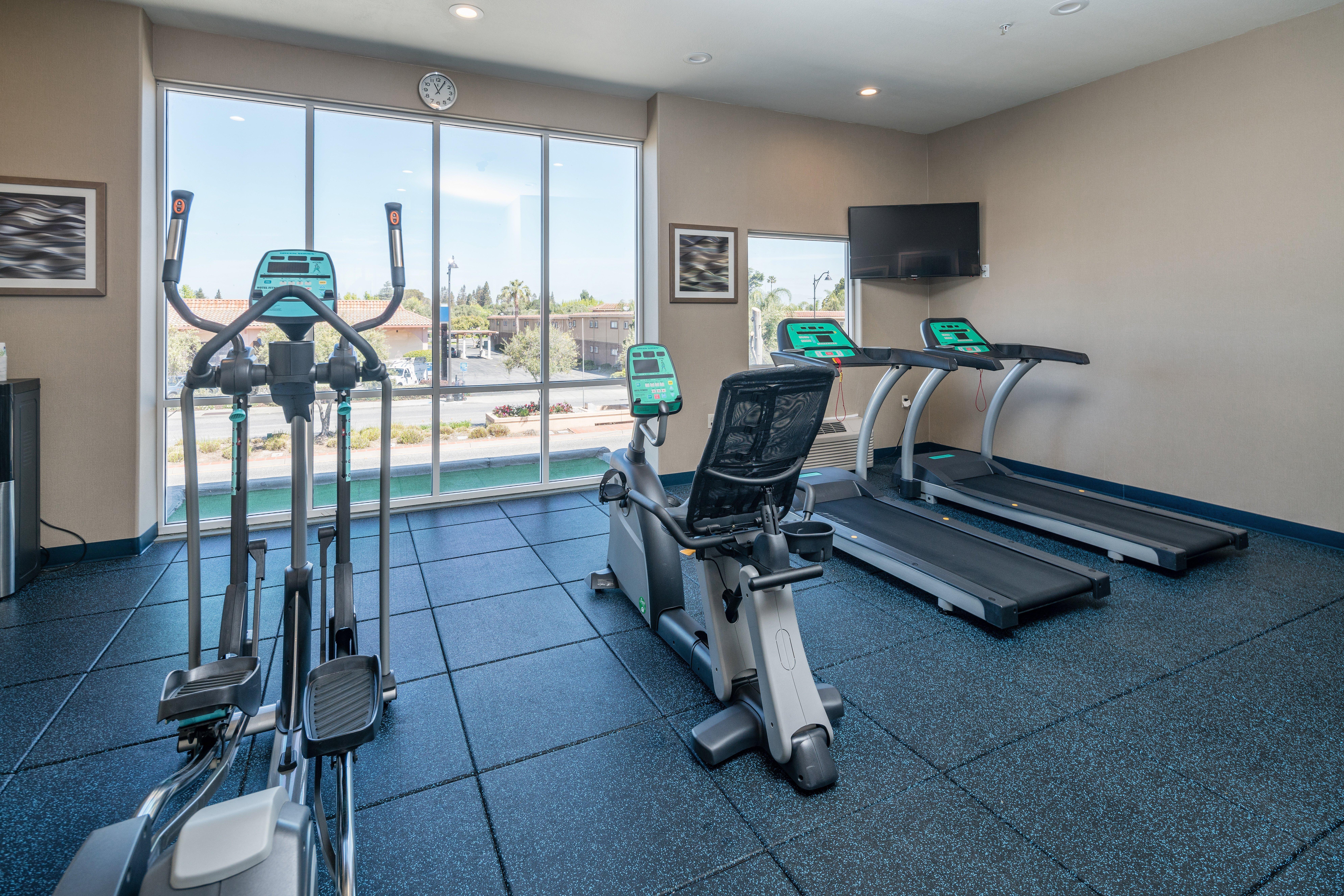 Holiday Inn Express & Suites Santa Clara By Ihg מראה חיצוני תמונה